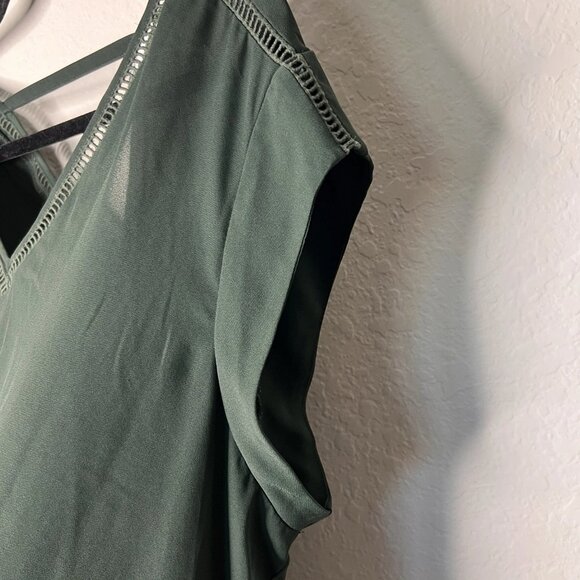 Daniel Rayne Green DR2 Sleeveless Top - Picture 5 of 9